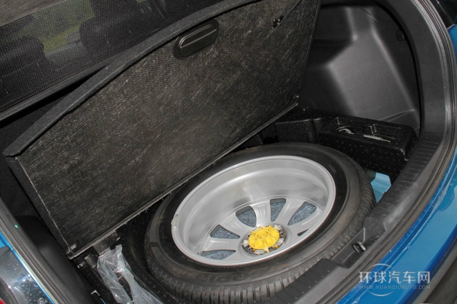 2013款 2.5L 自动四驱旗舰型