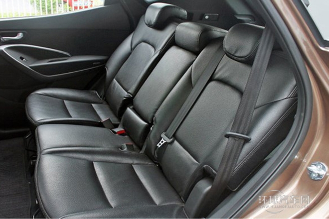 2013款 2.4L 手动两驱舒适型