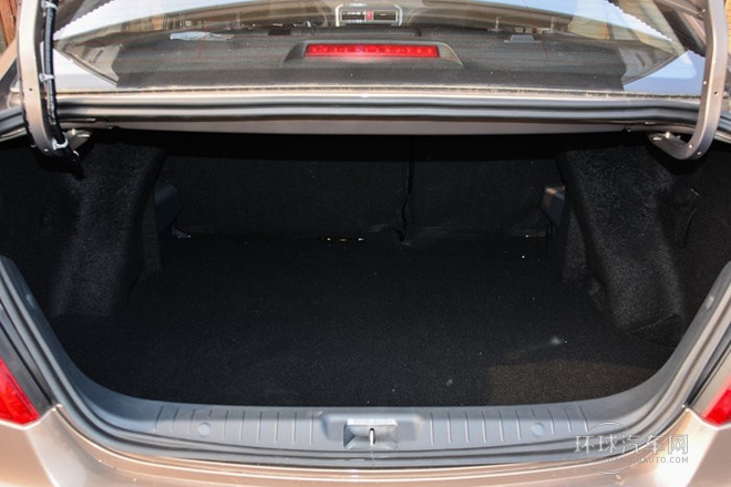 2014款 1.5L 手动豪华型