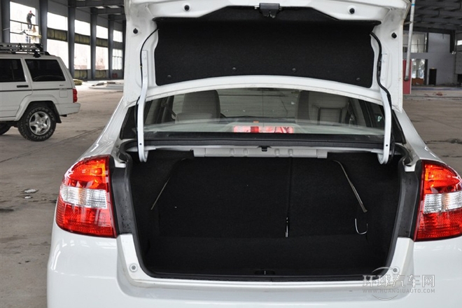 2012款 1.6L 自动实用型