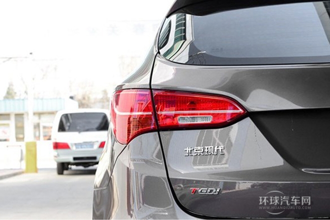 2013款 2.0T 自动两驱时尚型