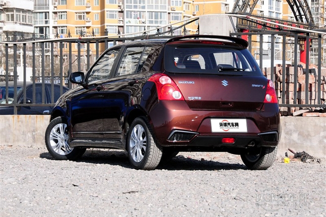 2013款 1.5L 手动标准版