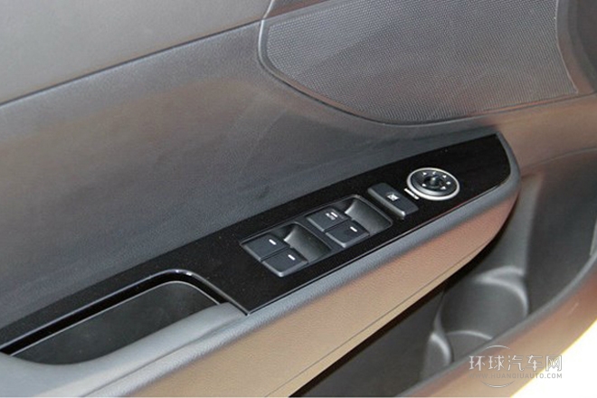 2014款 1.8L 自动舒适型