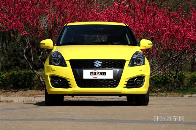 2014款 1.6L 手动两驱豪华版