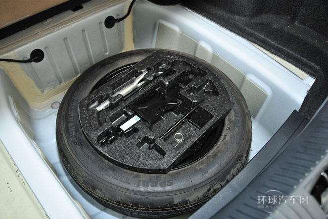 2015款 掀背 1.8T 90周年赛道冠军版精英型
