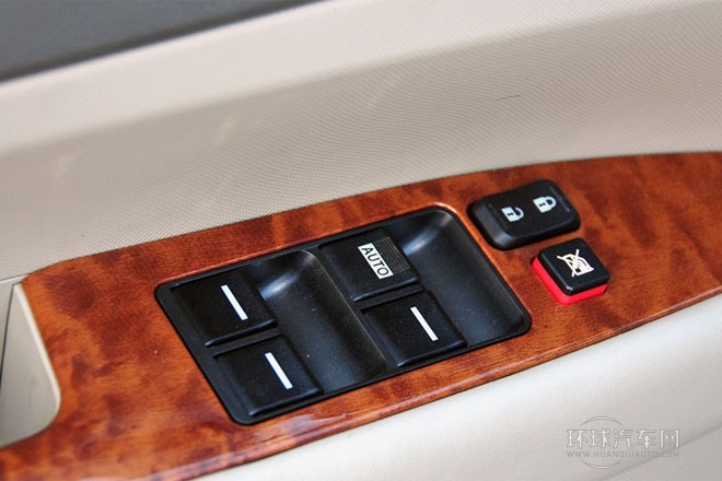 2013款 1.5L 自动舒适型