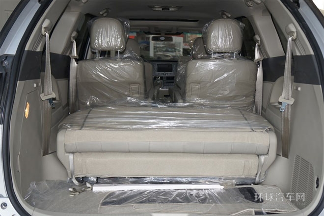 2013款 1.5L 自动尊贵型