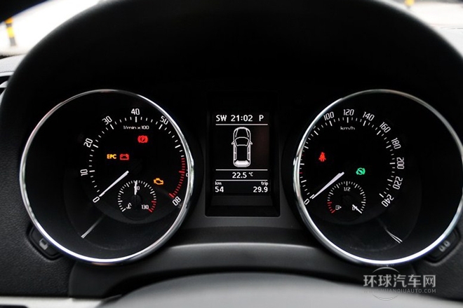 2013款 1.8T 尊贵版