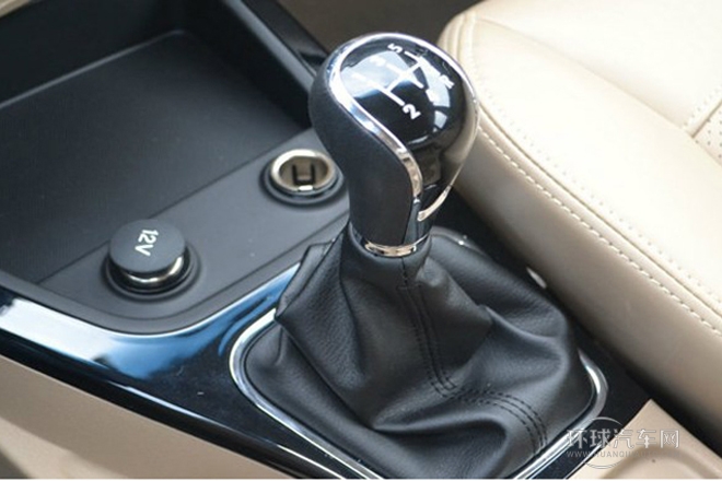 2013款 1.5L S 豪华型