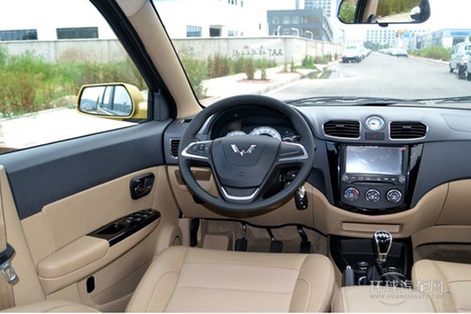 2013款 1.5L S 豪华型