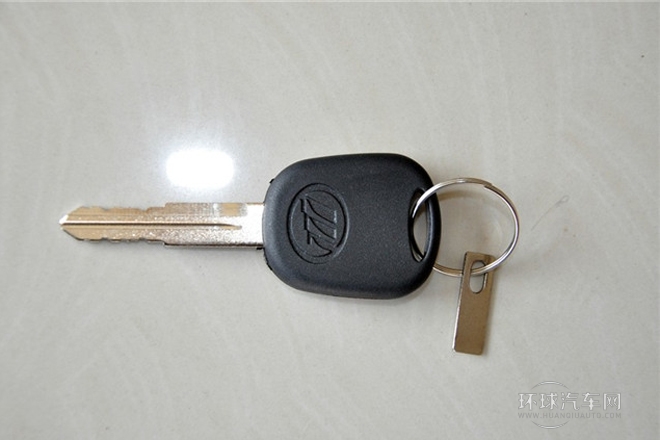 2011款 1.0L豪华型LF466Q