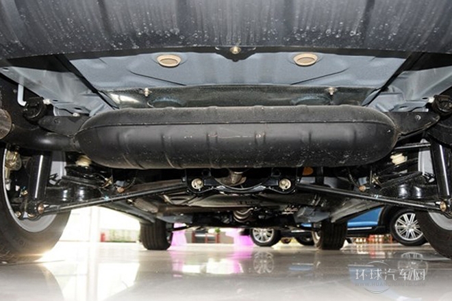 2013款 1.8L 冠军版