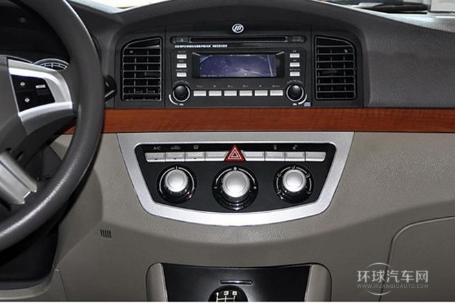 2012款 1.5L 手动旗舰型