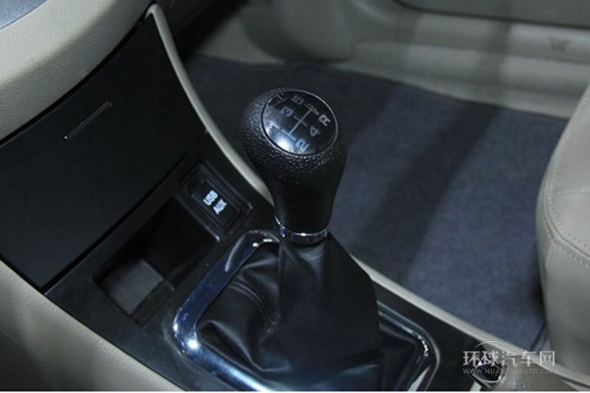 2014款 1.5L 手动旗舰型VVT