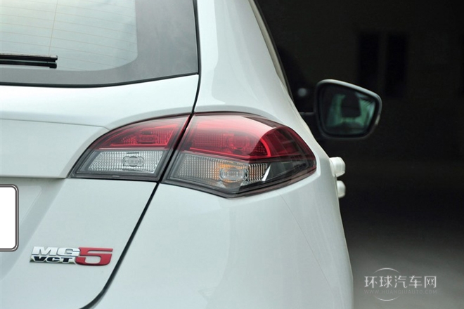 2012款 1.5L 自动领航版