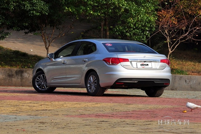 2014款 1.8L 手动智驱版劲智型
