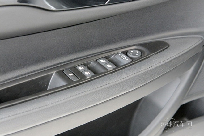 2013款 三厢 1.6L 手动品享型