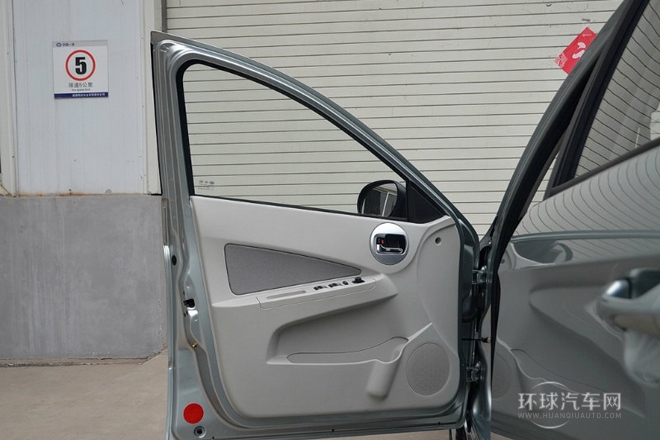 2014款 两厢 1.5L 手动舒适型