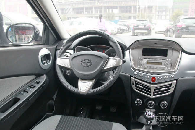 2014款 两厢 1.5L 手动舒适型