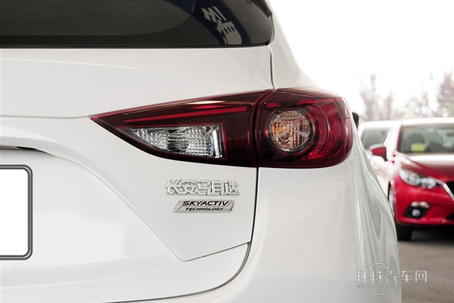 2014款 两厢 2.0L 自动旗舰型