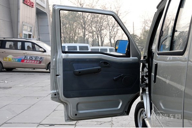 2010款 1.0L新版立业型长车身