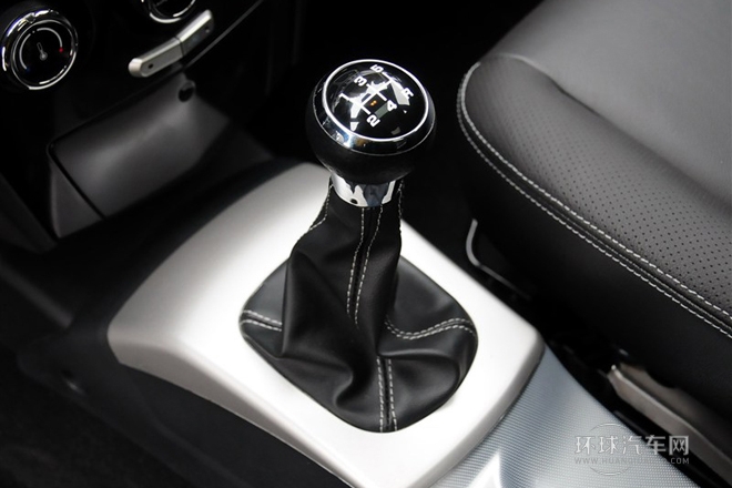 2012款 三厢 1.5L 手动豪华型