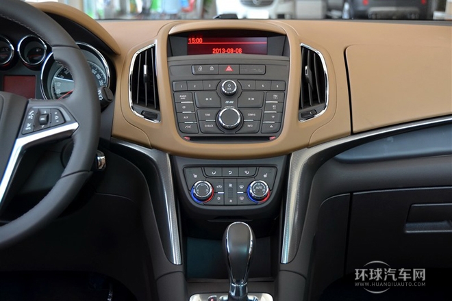 2013款 1.4T 七座豪华型