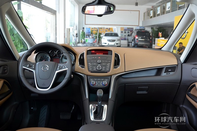 2013款 1.4T 七座豪华型