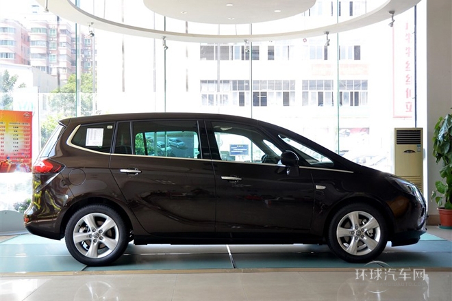 2013款 1.4T 七座豪华型