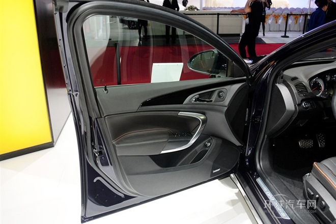 2013款 2.0T 四驱运动型
