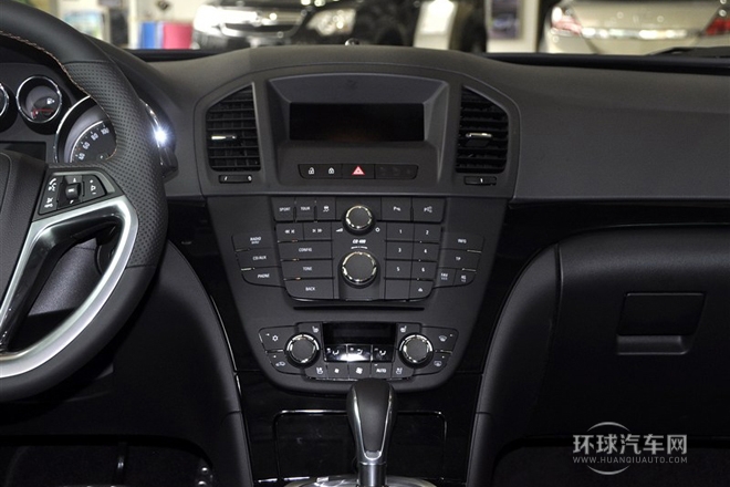 2013款 2.0T 四驱运动型