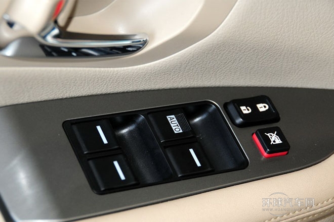 2013款 劲悦版 2.0L 手动精英型