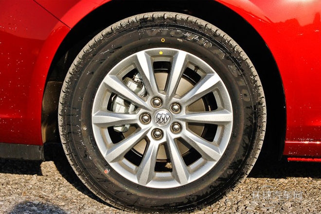 2013款 1.6L 自动 舒适版