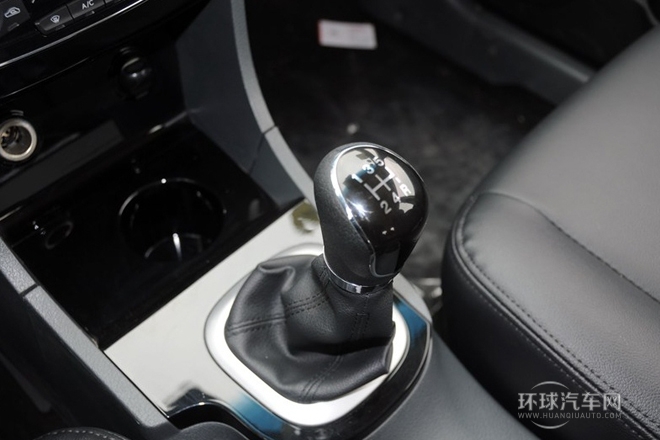 2013款 1.8L MT豪华型