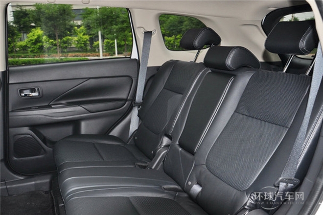 2013款 2.0L 四驱都市导航版 5座