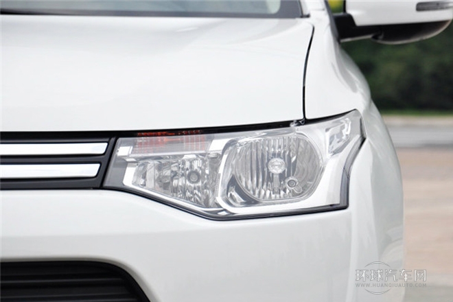 2013款 2.0L 四驱都市导航版 5座