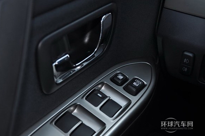 2012款 3.0L 豪华版