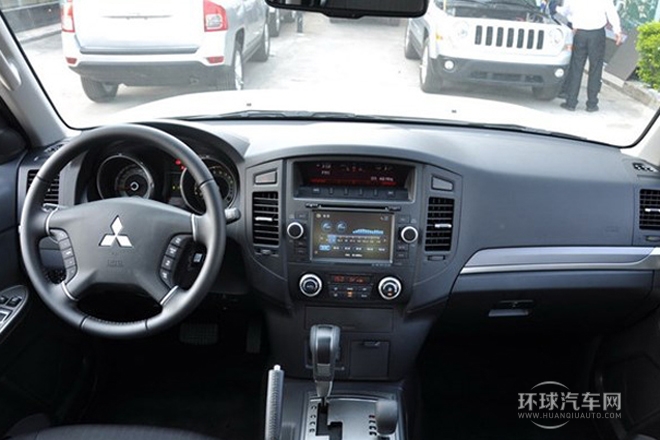 2012款 3.0L 豪华版
