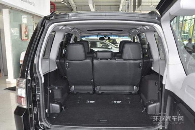 2012款 3.8L 尊贵版