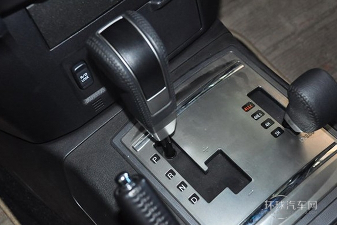 2012款 3.8L 旗舰版