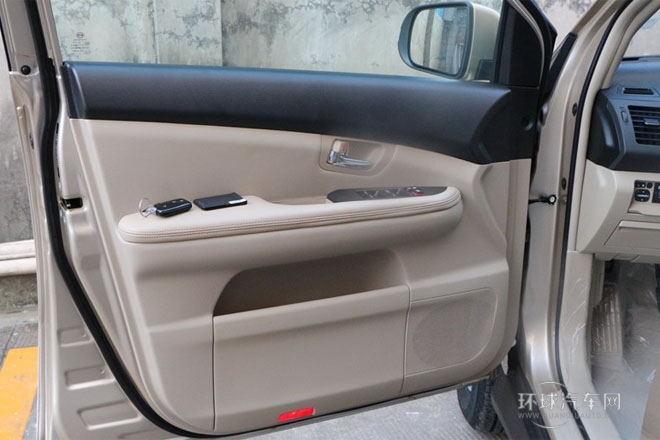 2013款 白金版 2.0L 手动豪华型