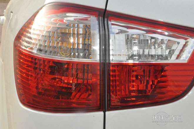 2013款 白金版 2.4L 自动尊享型