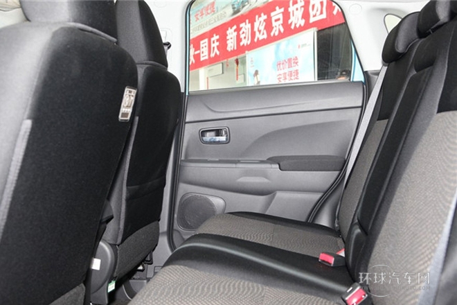 2013款 2.0L 手动两驱舒适版