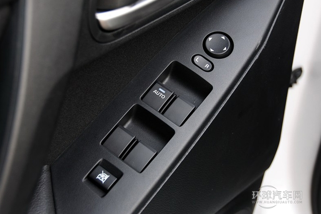 2013款 三厢 1.6L 自动精英型