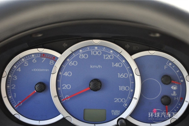 2011款 2.0L 手动挡经典型