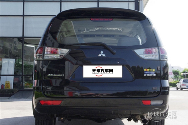 2011款 2.0L 手动挡豪华型