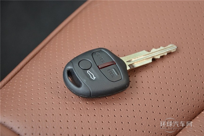 2013款 1.8L 自动旗舰型 国V