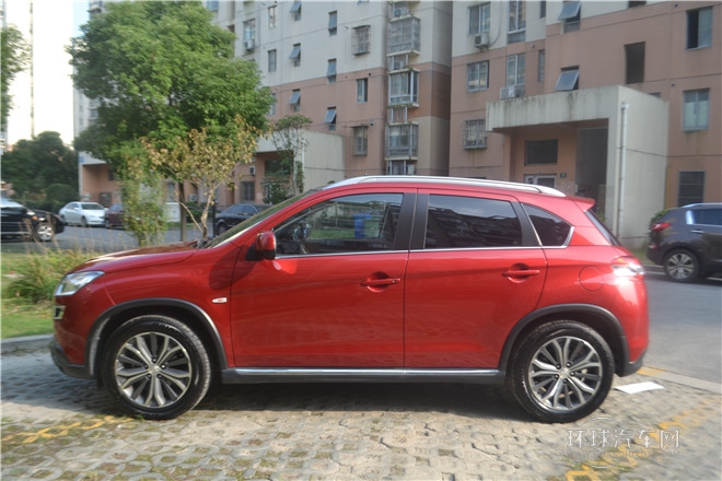 2013款 2.0L 四驱豪华型