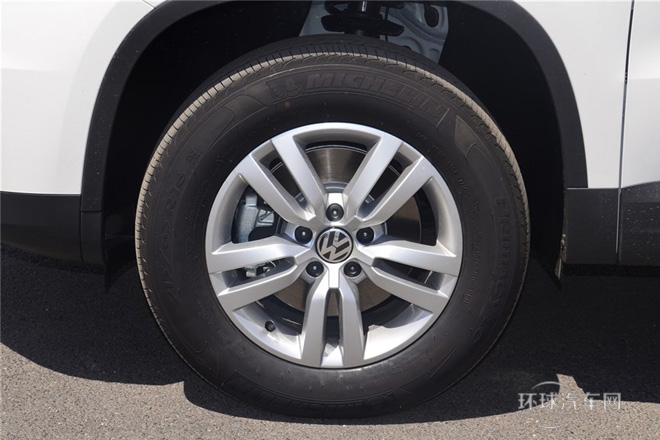 2015款 1.8TSI 手动两驱风尚版