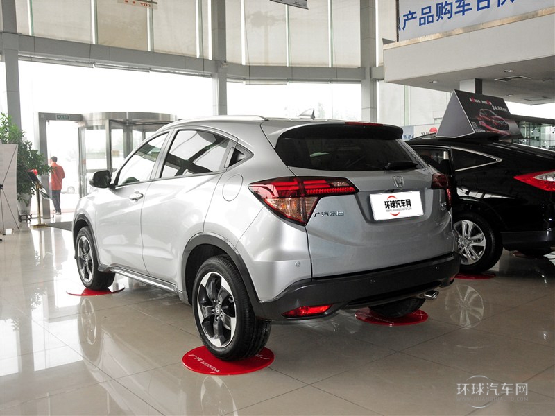 2015款 1.8L CVT四驱旗舰型